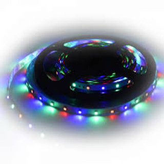 Banda led decorativa interior-exterior 5M cu adaptor priza Banda led decorativa interior-exterior 5M cu adaptor priza