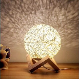 Lampa cu leduri 3D, in forma de luna, USB