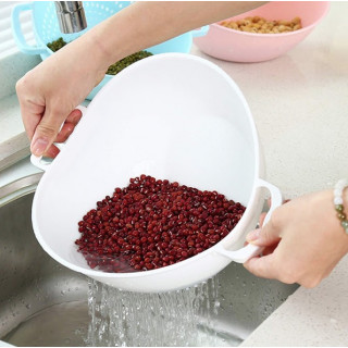 Castron de plastic si strecuratoare, multifunctional 2 in 1 Castron de plastic si strecuratoare, multifunctional 2 in 1