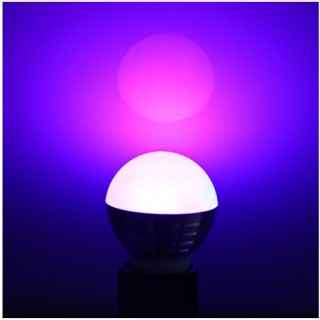 NOU: Bec led cu 16 culori si telecomanda NOU: Bec led cu 16 culori si telecomanda